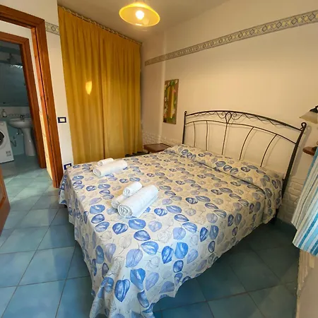 Adelina, La Tua A Ischia! Nyaraló